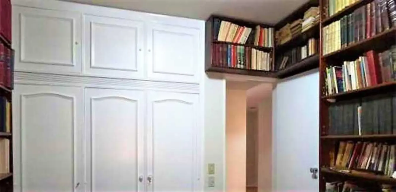 Apartamento com 4 quartos à venda, 210m2 em Rio De Janeiro - RJ - imagem 9 Foto 9 de Apartamento com 4 quartos à venda, 210m2 em Rio De Janeiro - RJ