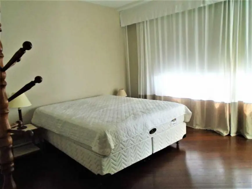 Apartamento com 4 quartos à venda, 195m2 em Rio De Janeiro - RJ - imagem 8 Foto 8 de Apartamento com 4 quartos à venda, 195m2 em Rio De Janeiro - RJ