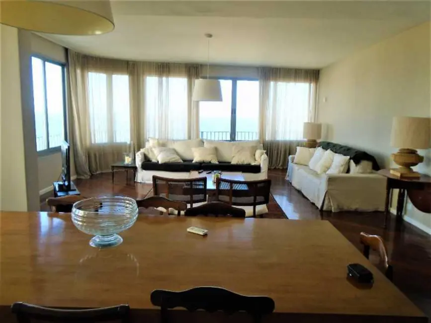 Apartamento com 4 quartos à venda, 195m2 em Rio De Janeiro - RJ - imagem 3 Foto 3 de Apartamento com 4 quartos à venda, 195m2 em Rio De Janeiro - RJ