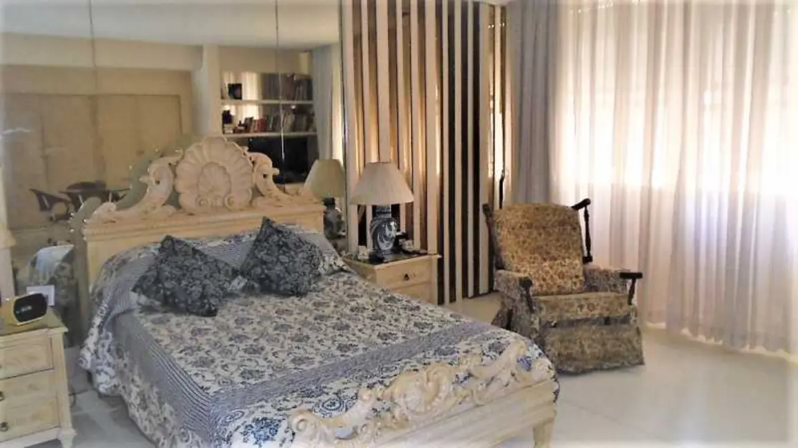 Apartamento com 4 quartos à venda, 363m2 em Rio De Janeiro - RJ - imagem 9 Foto 9 de Apartamento com 4 quartos à venda, 363m2 em Rio De Janeiro - RJ