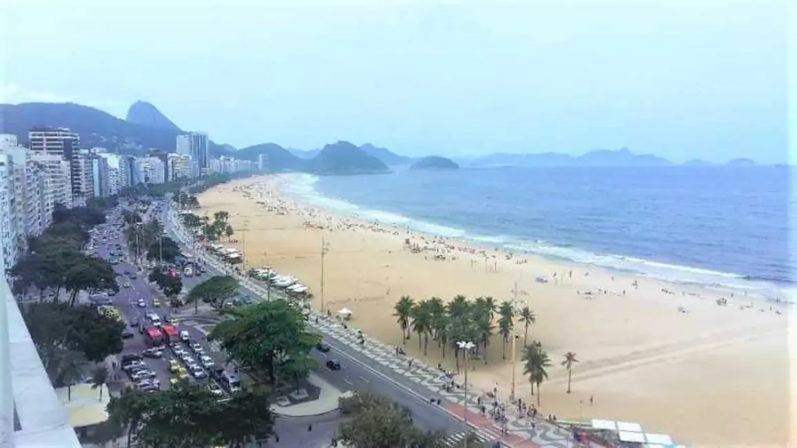 Foto 2 de Cobertura com 3 quartos à venda, 250m2 em Rio De Janeiro - RJ