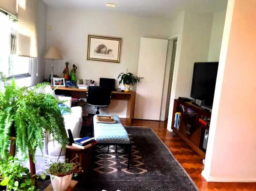 Apartamento com 4 quartos à venda, 137m2 em Rio De Janeiro - RJ - imagem 3 Foto 3 de Apartamento com 4 quartos à venda, 137m2 em Rio De Janeiro - RJ