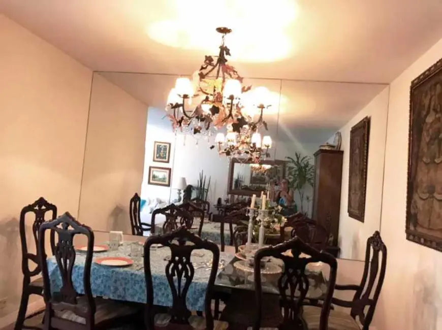 Apartamento com 4 quartos à venda, 137m2 em Rio De Janeiro - RJ - imagem 6 Foto 6 de Apartamento com 4 quartos à venda, 137m2 em Rio De Janeiro - RJ