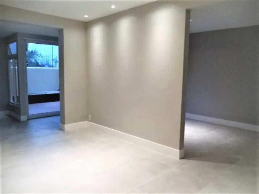 Foto 2 de Apartamento com 4 quartos à venda, 146m2 em Rio De Janeiro - RJ