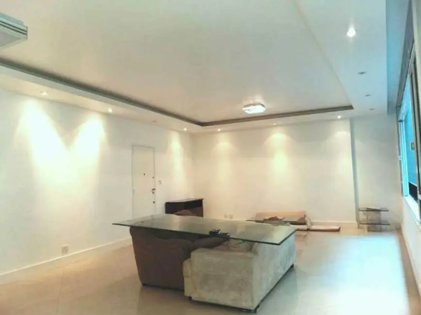 Apartamento com 3 quartos à venda, 159m2 em Rio De Janeiro - RJ - imagem 4 Foto 4 de Apartamento com 3 quartos à venda, 159m2 em Rio De Janeiro - RJ