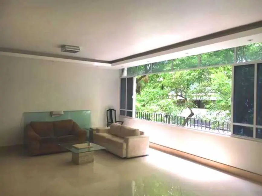 Apartamento com 3 quartos à venda, 159m2 em Rio De Janeiro - RJ - imagem 7 Foto 7 de Apartamento com 3 quartos à venda, 159m2 em Rio De Janeiro - RJ