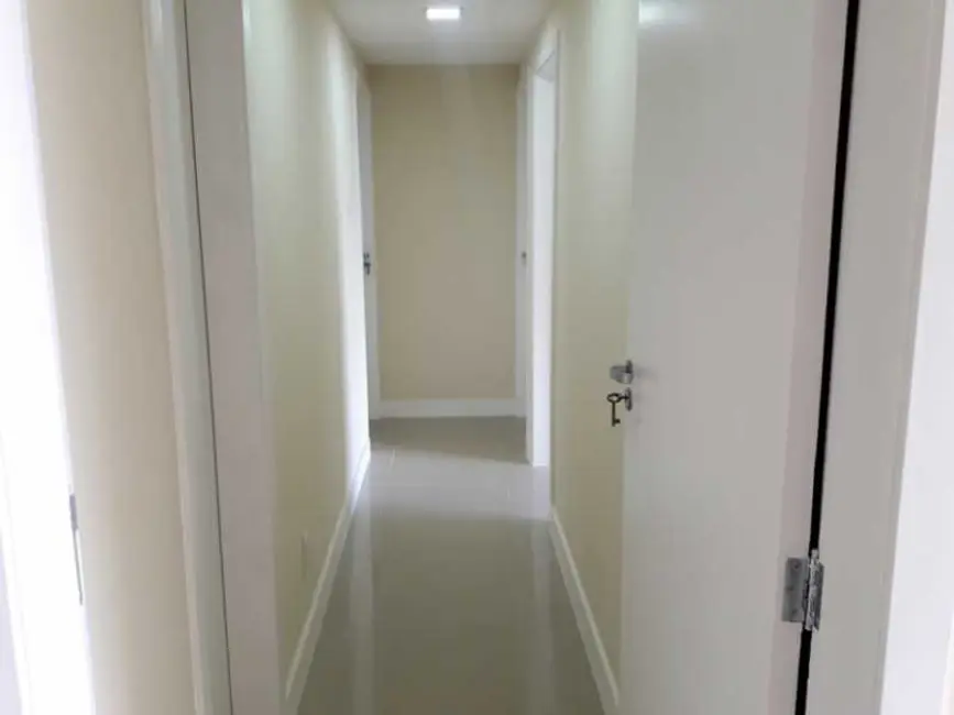 Foto 4 de Apartamento com 3 quartos à venda, 138m2 em Rio De Janeiro - RJ