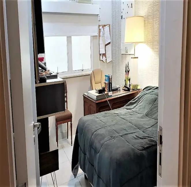 Foto 9 de Apartamento com 4 quartos à venda, 200m2 em Rio De Janeiro - RJ