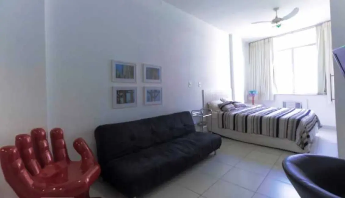 Foto 2 de Kitnet com 1 quarto à venda, 33m2 em Rio De Janeiro - RJ