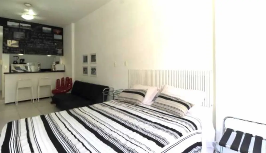 Foto 3 de Kitnet com 1 quarto à venda, 33m2 em Rio De Janeiro - RJ