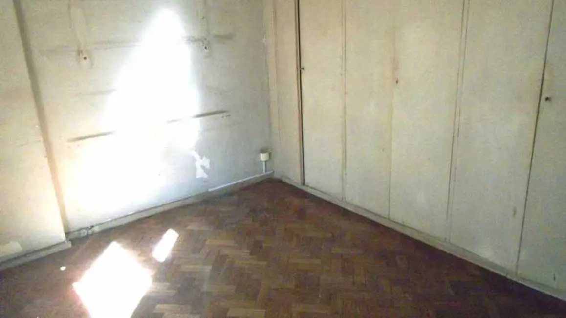 Apartamento com 3 quartos à venda, 135m2 em Rio De Janeiro - RJ - imagem 7 Foto 7 de Apartamento com 3 quartos à venda, 135m2 em Rio De Janeiro - RJ