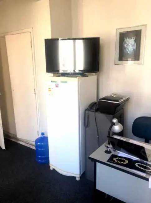 Kitnet com 1 quarto à venda, 20m2 em Rio De Janeiro - RJ - imagem 5 Foto 5 de Kitnet com 1 quarto à venda, 20m2 em Rio De Janeiro - RJ