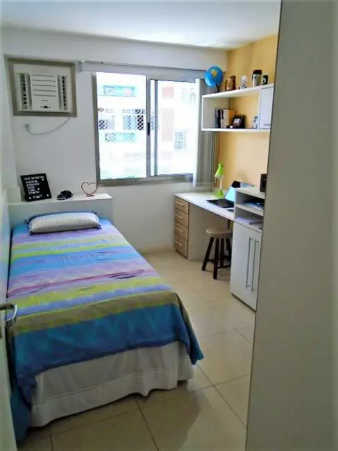 Foto 3 de Apartamento com 3 quartos à venda, 140m2 em Rio De Janeiro - RJ