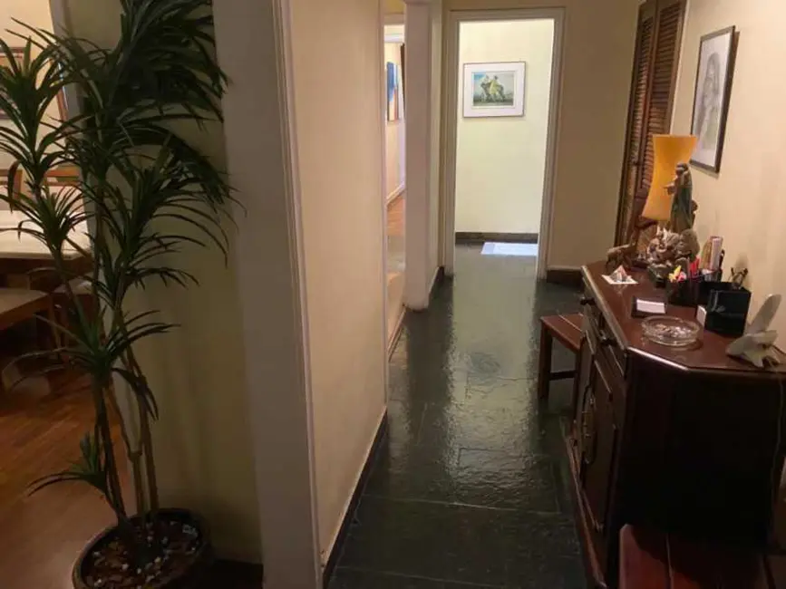 Foto 3 de Apartamento com 3 quartos à venda, 182m2 em Rio De Janeiro - RJ