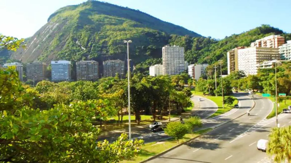 Foto 2 de Apartamento com 3 quartos à venda, 158m2 em Rio De Janeiro - RJ