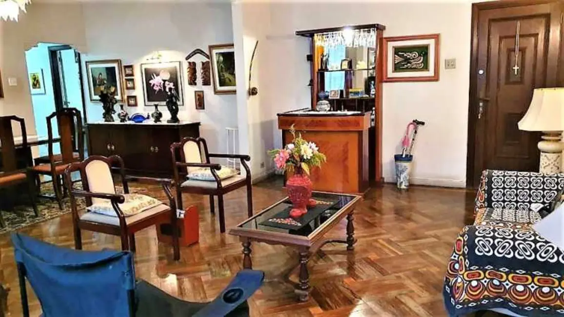 Apartamento com 4 quartos à venda, 204m2 em Rio De Janeiro - RJ - imagem 4 Foto 4 de Apartamento com 4 quartos à venda, 204m2 em Rio De Janeiro - RJ