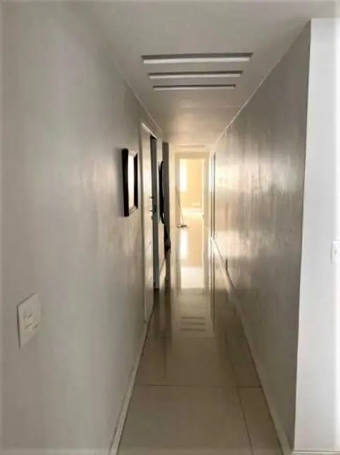 Apartamento com 4 quartos à venda, 250m2 em Rio De Janeiro - RJ - imagem 3 Foto 3 de Apartamento com 4 quartos à venda, 250m2 em Rio De Janeiro - RJ