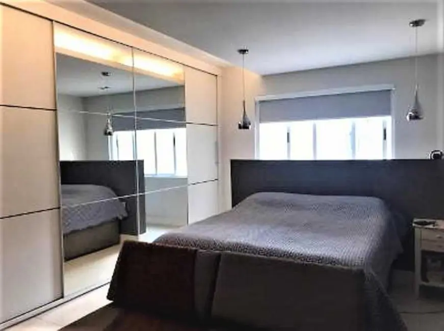 Apartamento com 4 quartos à venda, 250m2 em Rio De Janeiro - RJ - imagem 9 Foto 9 de Apartamento com 4 quartos à venda, 250m2 em Rio De Janeiro - RJ