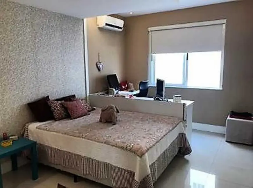 Apartamento com 4 quartos à venda, 250m2 em Rio De Janeiro - RJ - imagem 5 Foto 5 de Apartamento com 4 quartos à venda, 250m2 em Rio De Janeiro - RJ