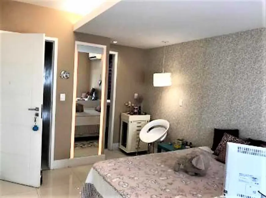 Apartamento com 4 quartos à venda, 250m2 em Rio De Janeiro - RJ - imagem 8 Foto 8 de Apartamento com 4 quartos à venda, 250m2 em Rio De Janeiro - RJ