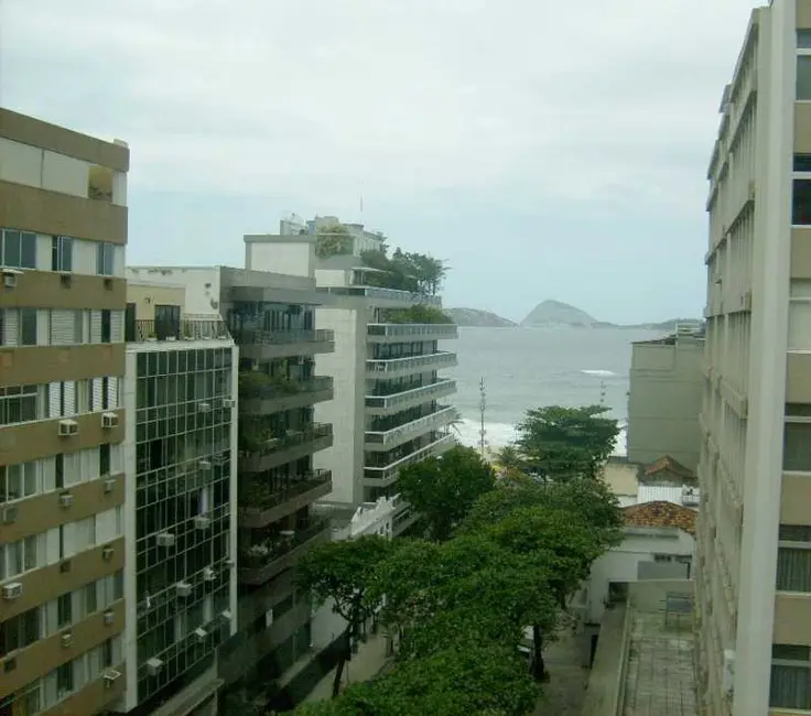 Foto 1 de Apartamento com 4 quartos à venda, 210m2 em Rio De Janeiro - RJ