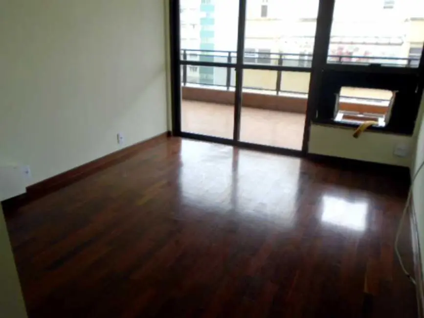 Apartamento com 3 quartos à venda, 190m2 em Rio De Janeiro - RJ - imagem 6 Foto 6 de Apartamento com 3 quartos à venda, 190m2 em Rio De Janeiro - RJ
