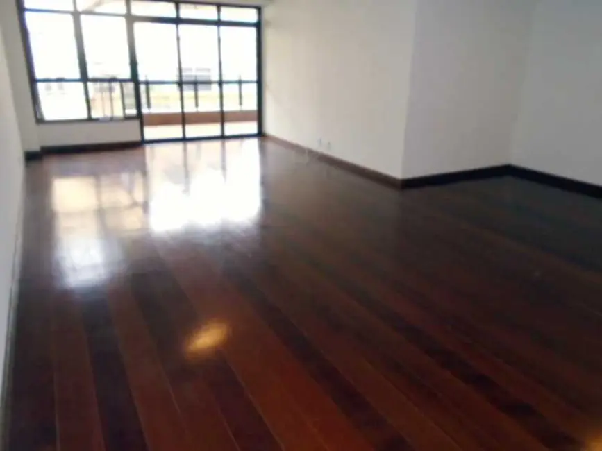 Apartamento com 3 quartos à venda, 190m2 em Rio De Janeiro - RJ - imagem 2 Foto 2 de Apartamento com 3 quartos à venda, 190m2 em Rio De Janeiro - RJ