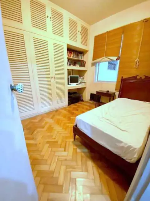 Foto 8 de Apartamento com 4 quartos à venda, 200m2 em Rio De Janeiro - RJ