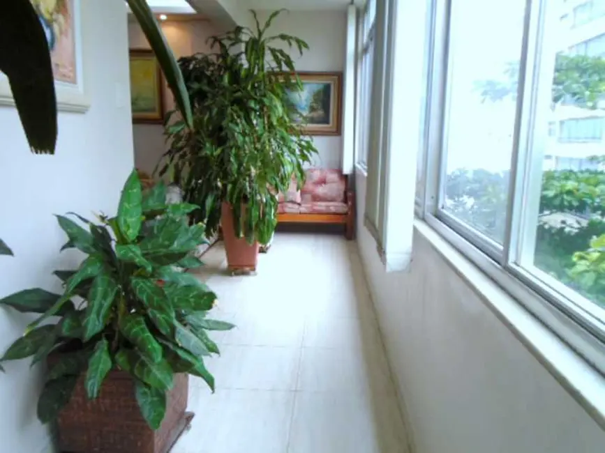 Foto 4 de Apartamento com 4 quartos à venda, 160m2 em Rio De Janeiro - RJ