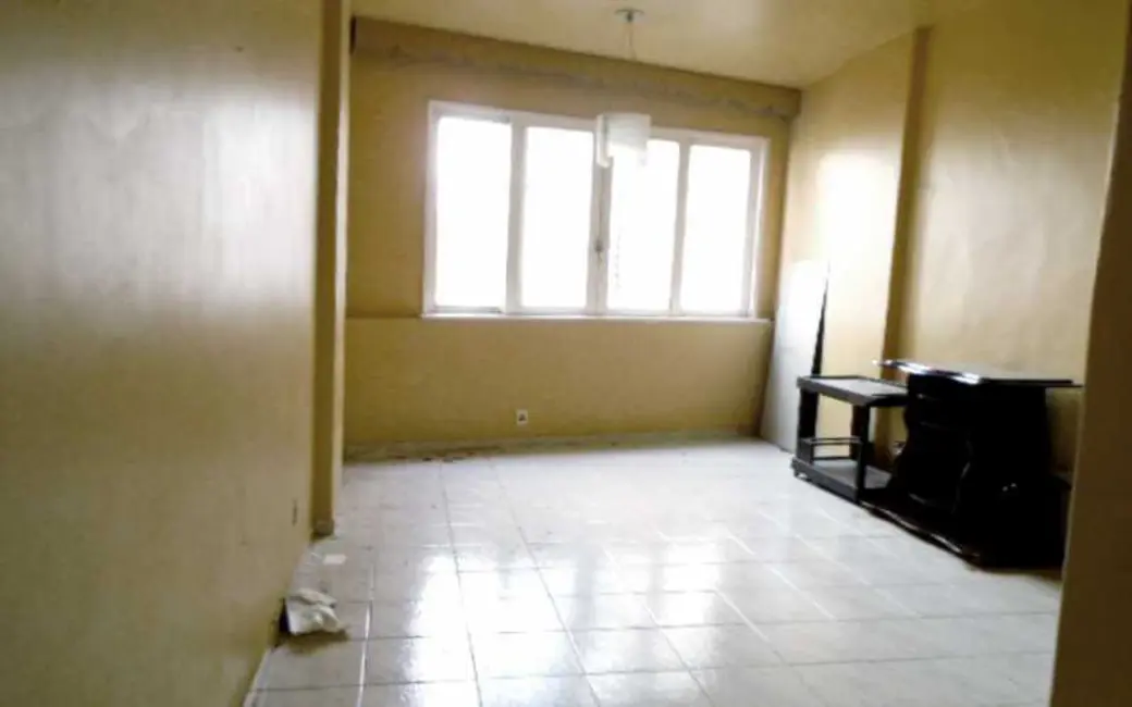 Kitnet com 1 quarto à venda, 50m2 em Rio De Janeiro - RJ - imagem 5 Foto 5 de Kitnet com 1 quarto à venda, 50m2 em Rio De Janeiro - RJ