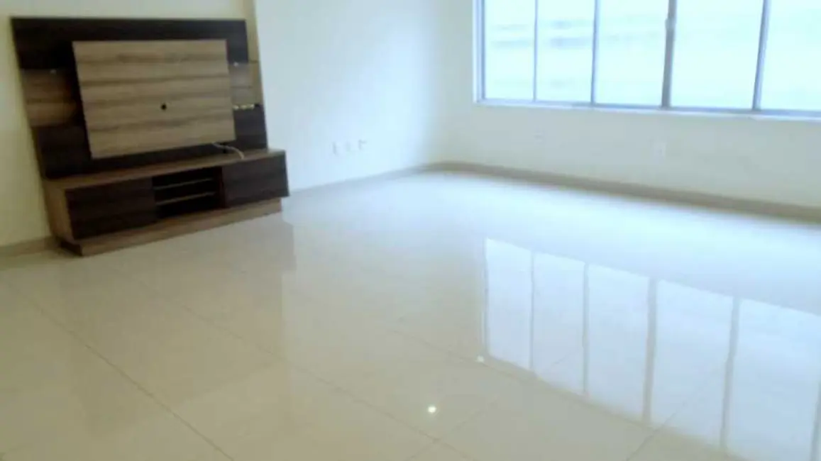 Foto 2 de Apartamento com 4 quartos à venda, 222m2 em Rio De Janeiro - RJ