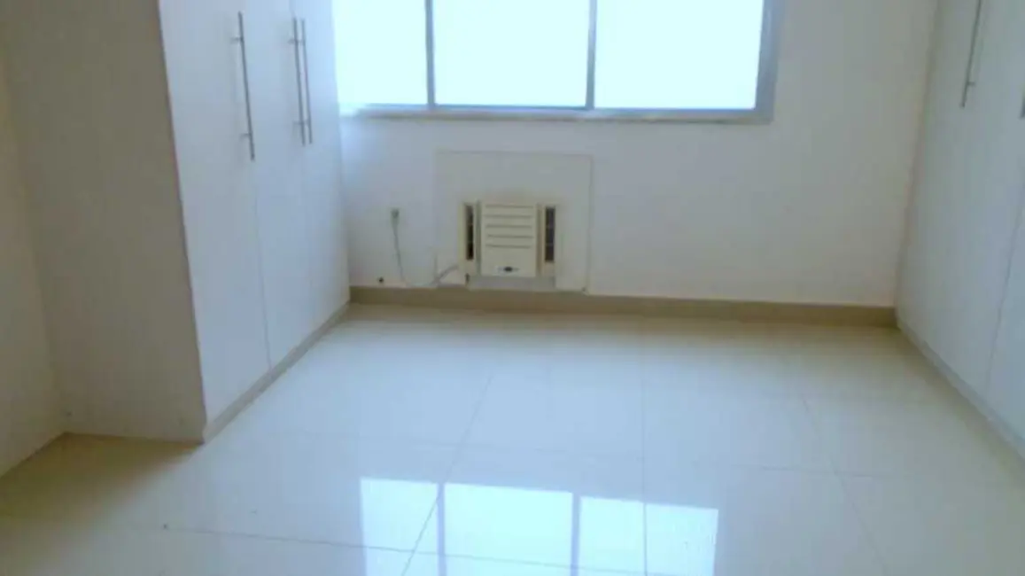 Foto 8 de Apartamento com 4 quartos à venda, 222m2 em Rio De Janeiro - RJ