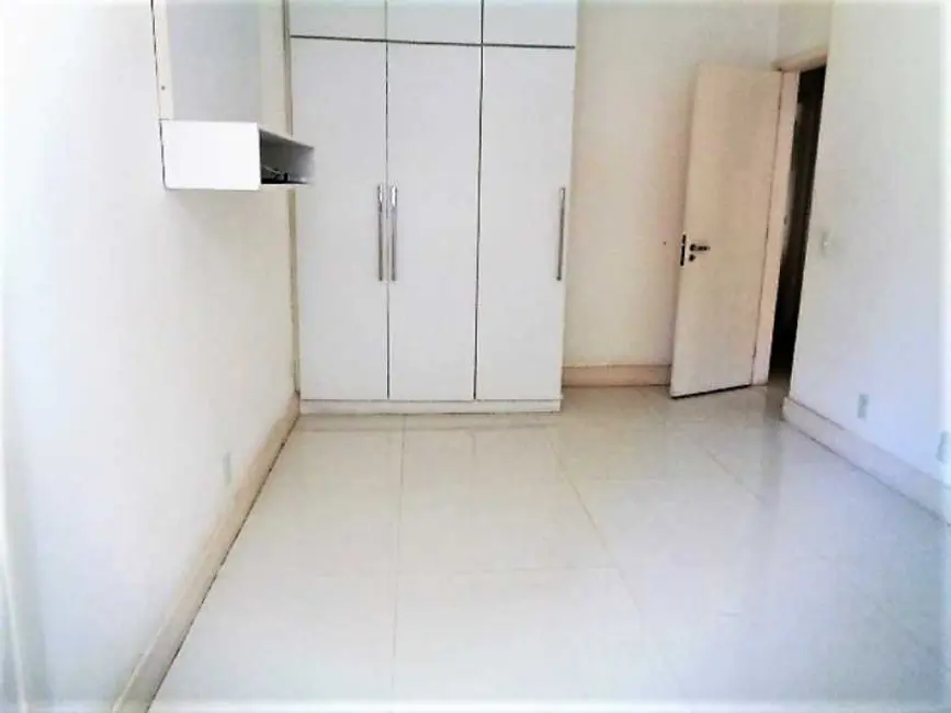 Apartamento com 2 quartos à venda, 105m2 em Rio De Janeiro - RJ - imagem 8 Foto 8 de Apartamento com 2 quartos à venda, 105m2 em Rio De Janeiro - RJ