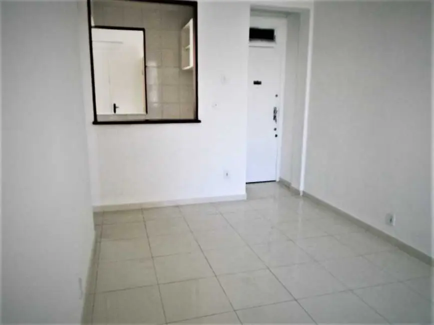 Foto 3 de Apartamento com 2 quartos à venda, 65m2 em Rio De Janeiro - RJ