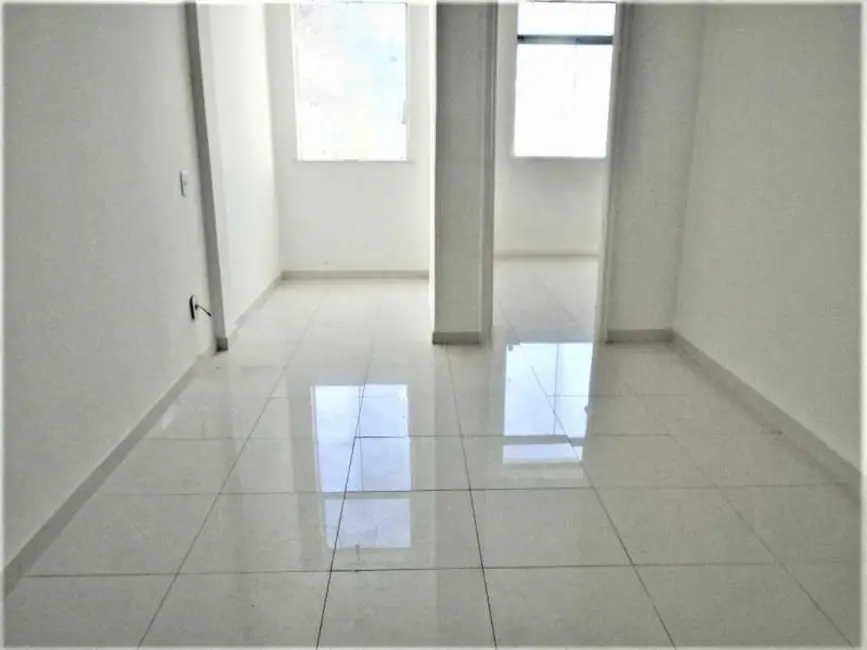 Foto 2 de Apartamento com 2 quartos à venda, 65m2 em Rio De Janeiro - RJ
