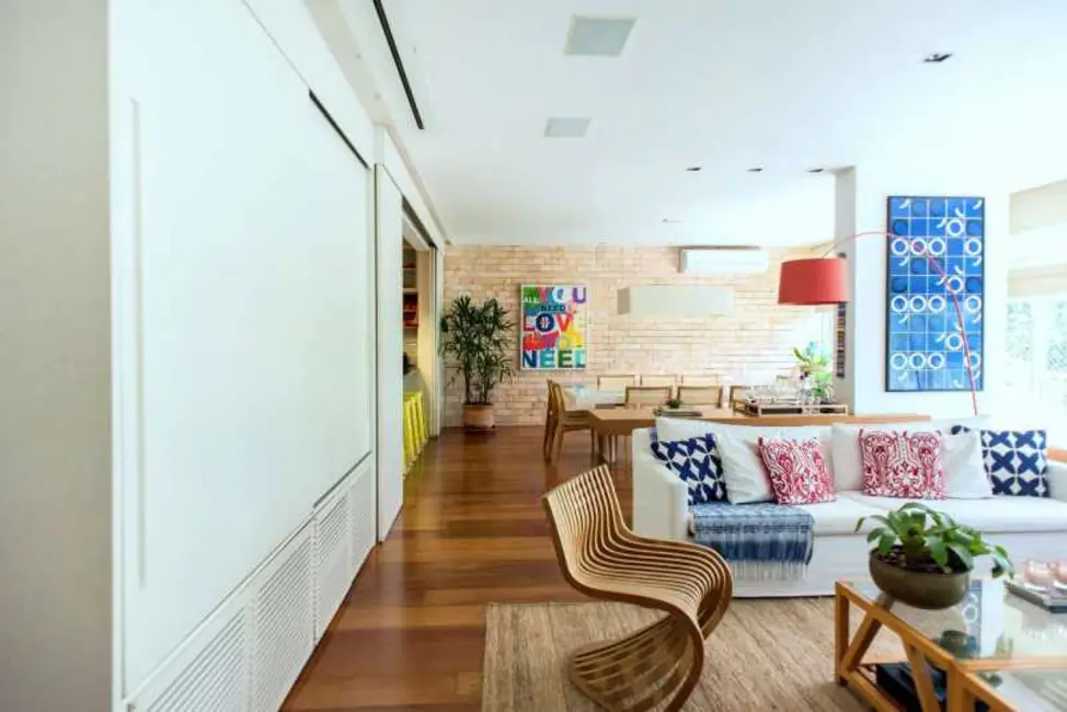 Apartamento com 3 quartos à venda, 249m2 em Rio De Janeiro - RJ - imagem 6 Foto 6 de Apartamento com 3 quartos à venda, 249m2 em Rio De Janeiro - RJ