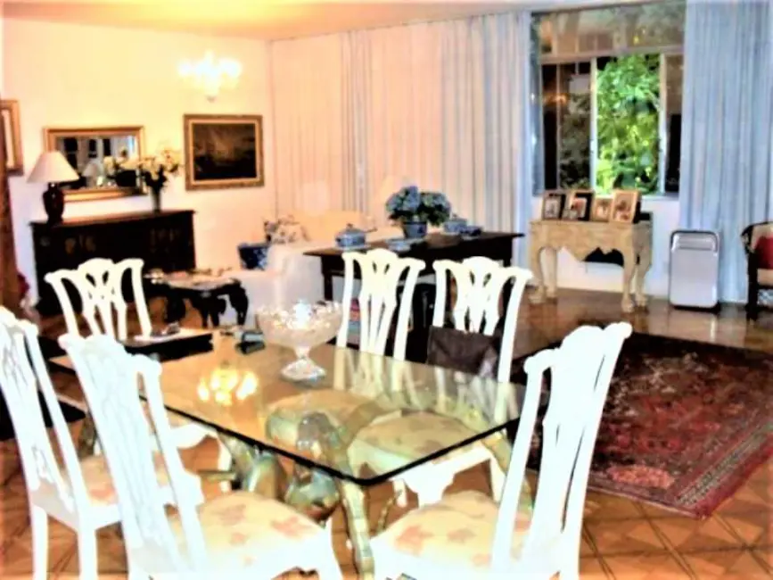 Apartamento com 4 quartos à venda, 190m2 em Rio De Janeiro - RJ - imagem 1 Foto 1 de Apartamento com 4 quartos à venda, 190m2 em Rio De Janeiro - RJ