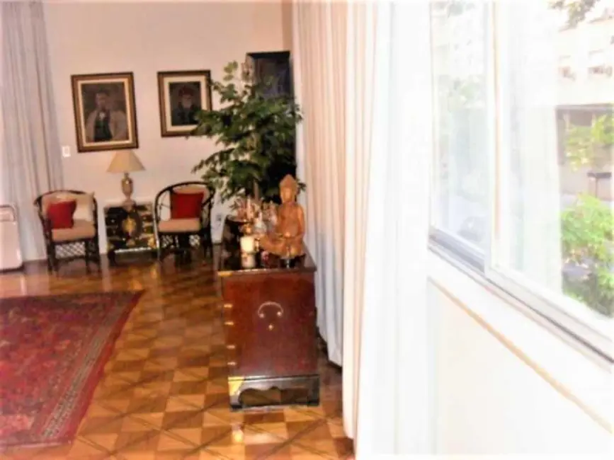 Apartamento com 4 quartos à venda, 190m2 em Rio De Janeiro - RJ - imagem 9 Foto 9 de Apartamento com 4 quartos à venda, 190m2 em Rio De Janeiro - RJ