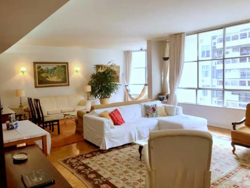 Apartamento com 4 quartos à venda, 225m2 em Rio De Janeiro - RJ - imagem 1 Foto 1 de Apartamento com 4 quartos à venda, 225m2 em Rio De Janeiro - RJ
