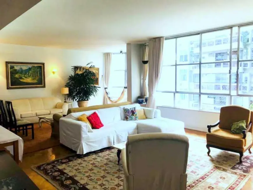 Apartamento com 4 quartos à venda, 225m2 em Rio De Janeiro - RJ - imagem 5 Foto 5 de Apartamento com 4 quartos à venda, 225m2 em Rio De Janeiro - RJ