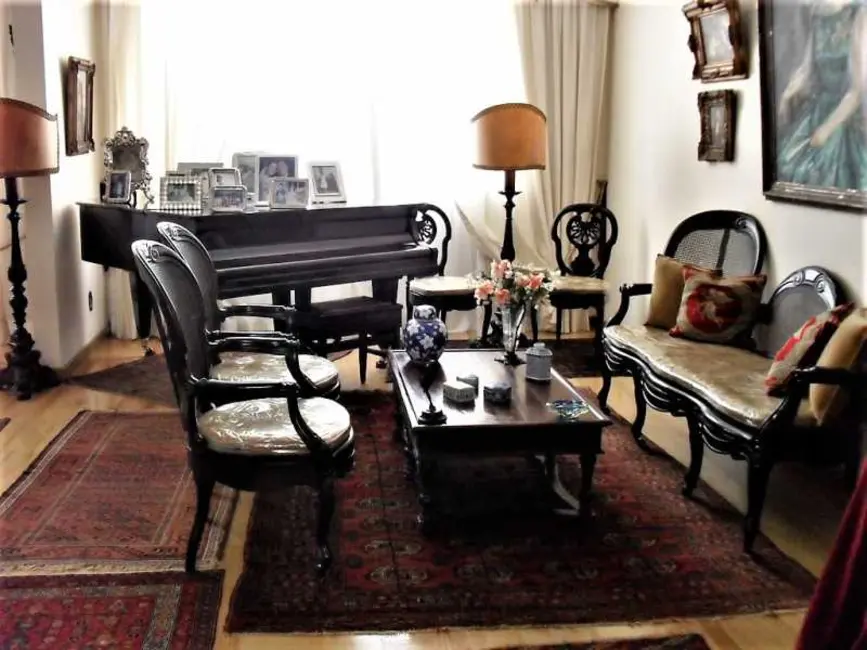 Apartamento com 4 quartos à venda, 260m2 em Rio De Janeiro - RJ - imagem 3 Foto 3 de Apartamento com 4 quartos à venda, 260m2 em Rio De Janeiro - RJ