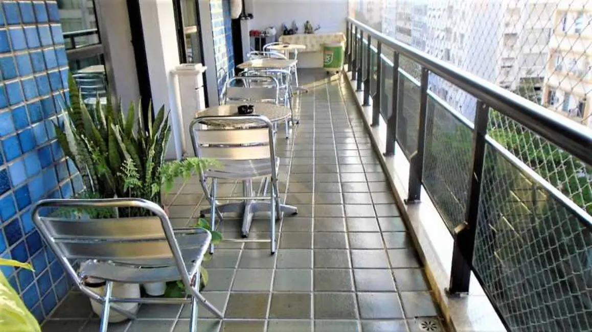 Foto 2 de Apartamento com 3 quartos à venda, 130m2 em Rio De Janeiro - RJ