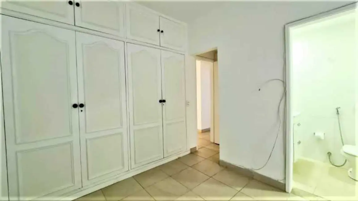 Apartamento com 3 quartos à venda, 133m2 em Rio De Janeiro - RJ - imagem 5 Foto 5 de Apartamento com 3 quartos à venda, 133m2 em Rio De Janeiro - RJ
