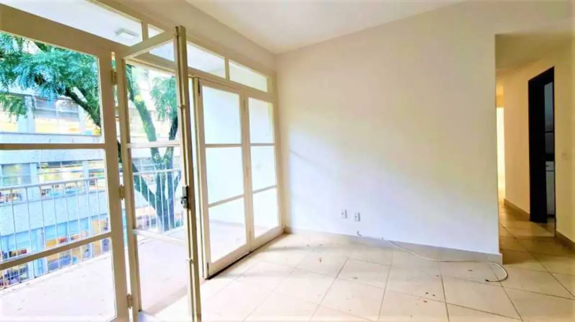 Apartamento com 3 quartos à venda, 133m2 em Rio De Janeiro - RJ - imagem 4 Foto 4 de Apartamento com 3 quartos à venda, 133m2 em Rio De Janeiro - RJ