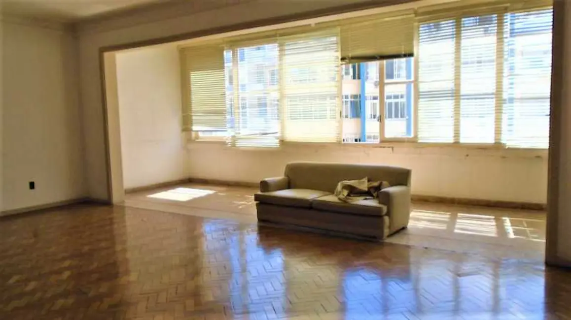 Apartamento com 4 quartos à venda, 278m2 em Rio De Janeiro - RJ - imagem 2 Foto 2 de Apartamento com 4 quartos à venda, 278m2 em Rio De Janeiro - RJ