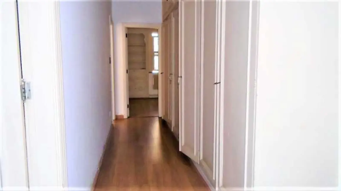 Apartamento com 4 quartos à venda, 278m2 em Rio De Janeiro - RJ - imagem 9 Foto 9 de Apartamento com 4 quartos à venda, 278m2 em Rio De Janeiro - RJ