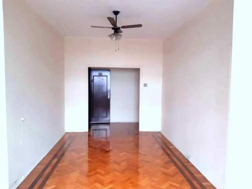 Foto 2 de Apartamento com 2 quartos à venda, 50m2 em Rio De Janeiro - RJ