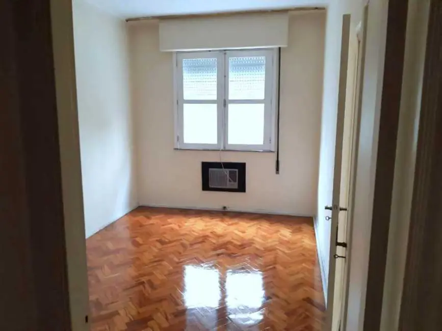 Foto 9 de Apartamento com 2 quartos à venda, 50m2 em Rio De Janeiro - RJ