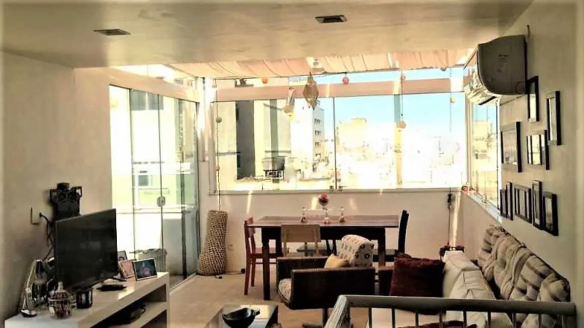 Foto 2 de Cobertura com 3 quartos à venda, 280m2 em Rio De Janeiro - RJ