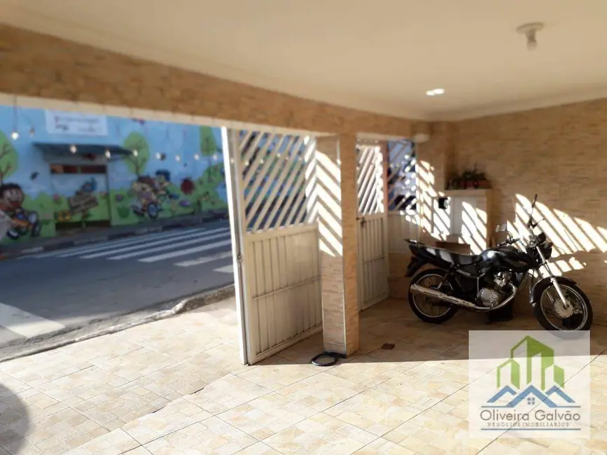 Foto 2 de Casa com 2 quartos à venda, 125m2 em Jardim Planalto, Carapicuiba - SP